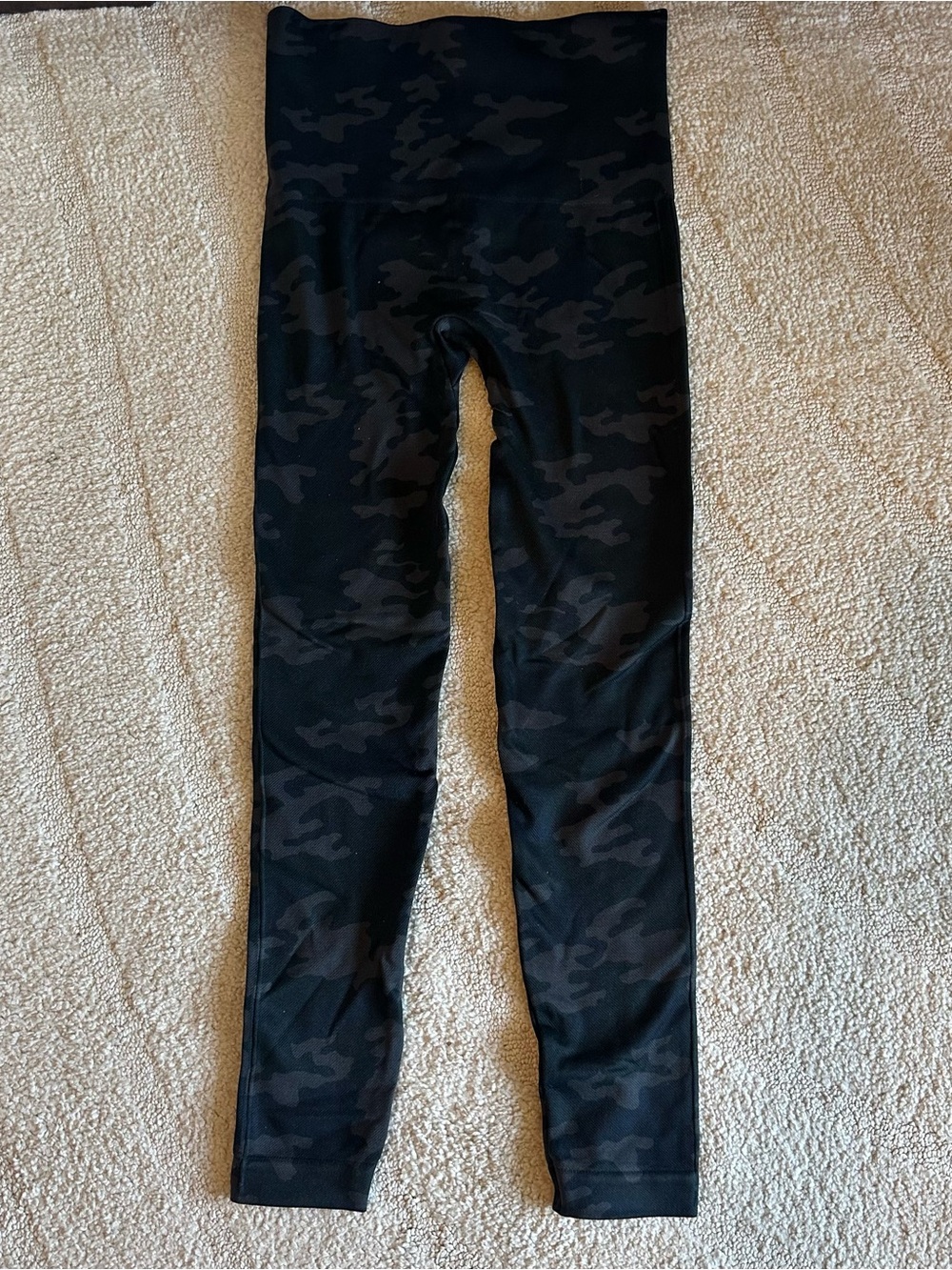 Spanx Women’s Look At Me Now Seamless Camo Leggings